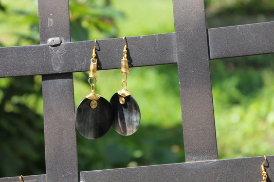 Horn Black Disk Earrings